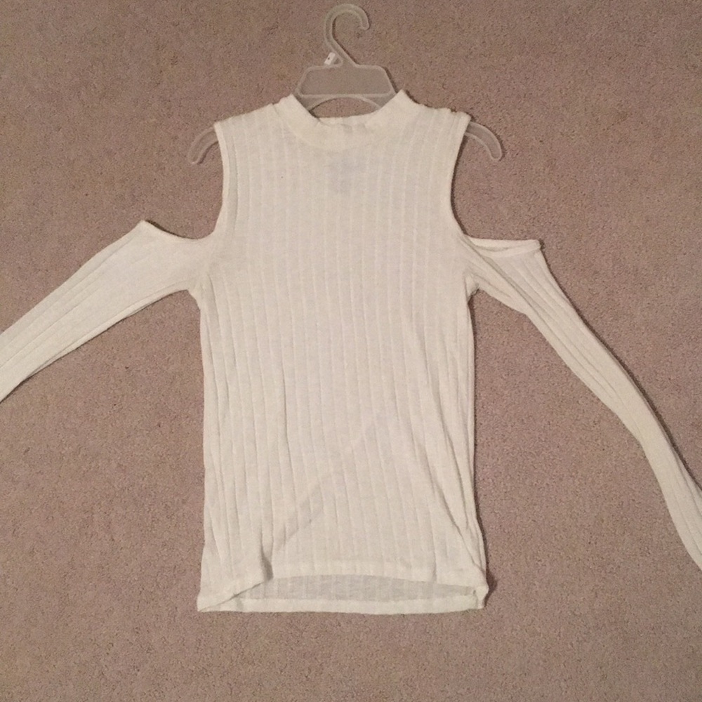 American eagle Cold shoulder long sleeve